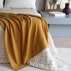 White New Wavy Linen Blanket