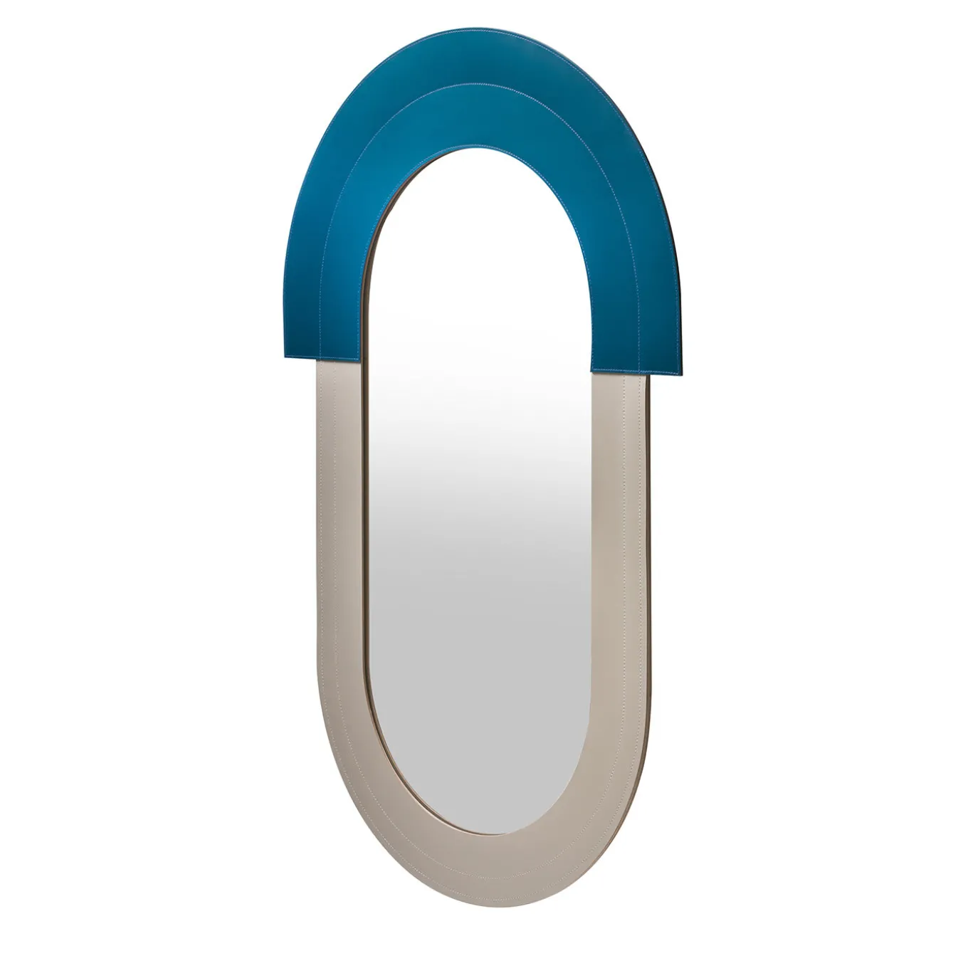 Yoko Vertical Medium-Sized Pill Mirror