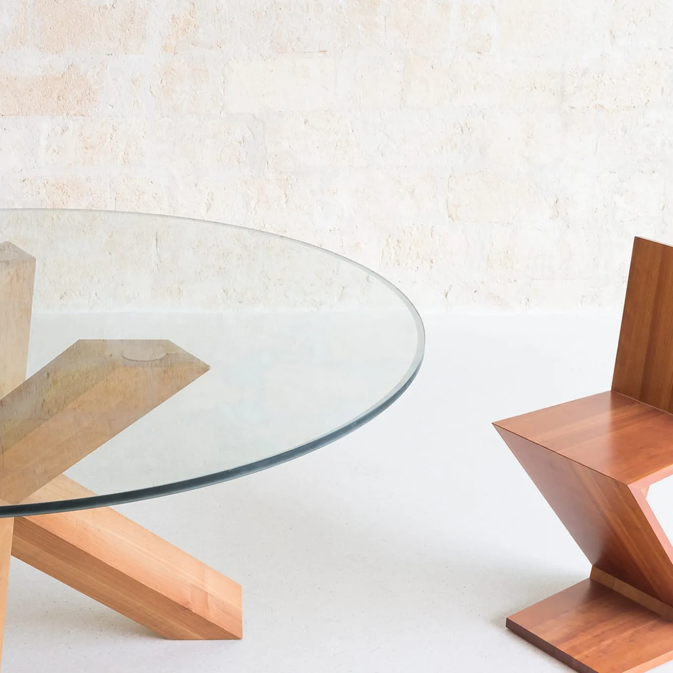 Zig Zag by Gerrit T. Rietveld